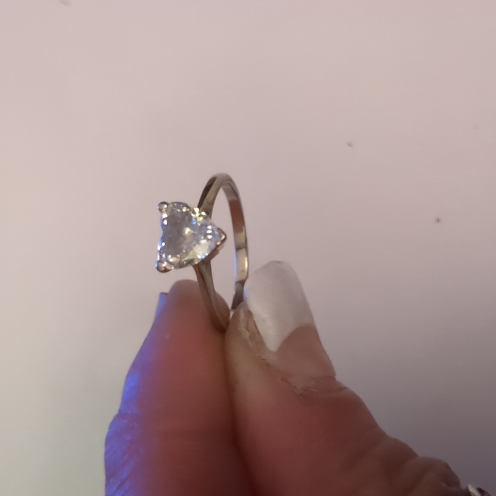 14k white gold 1CT solitary heart diamond